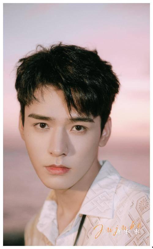 热巴龚俊最新爆料视频,甜蜜互动引粉丝尖叫  第3张